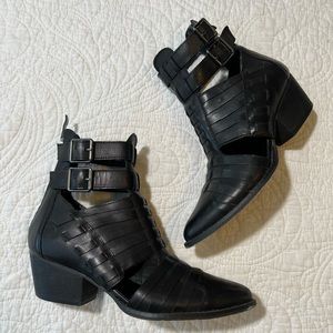 Chinese Laundry indigo girl black leather strappy cutout ankle boots. Size 6